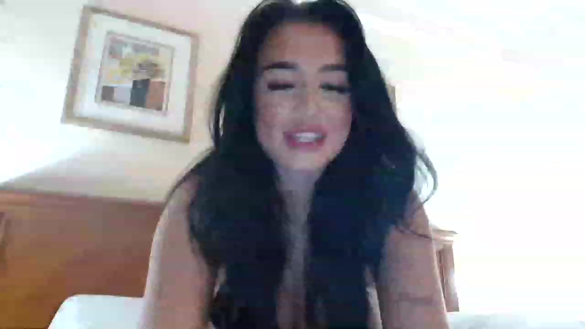 Gallery image thumbnail from ElleBloom's myfreecams stream on, 04/11/2023, 22:18 image 10 of 20