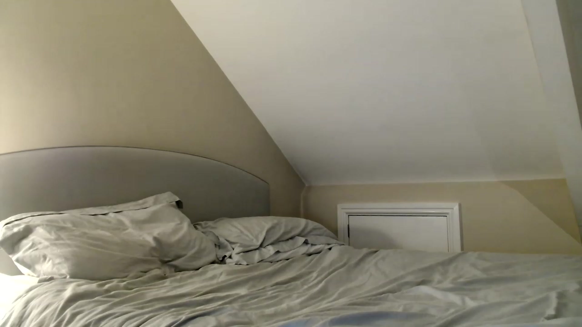 Gallery image thumbnail from ElleBloom's myfreecams stream on, 05/15/2023, 22:17 image 8 of 20