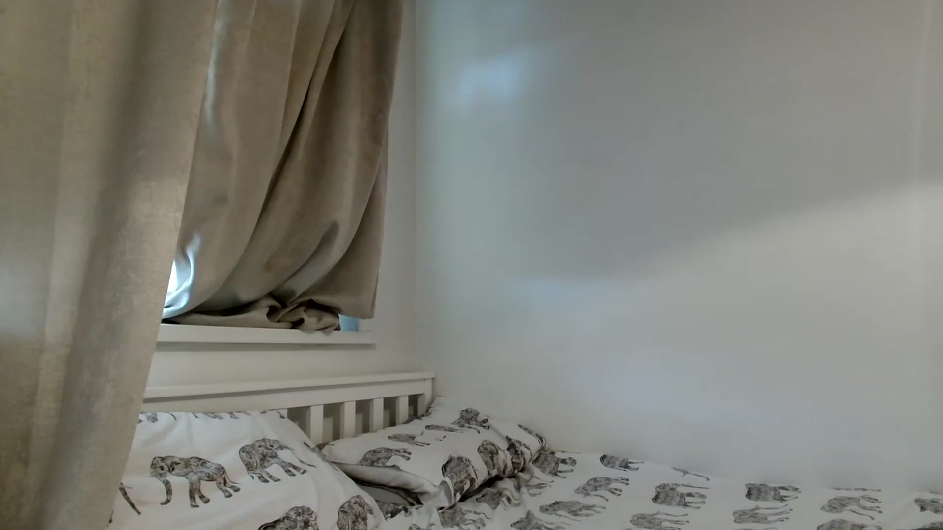 Gallery image thumbnail from ElleBloom's myfreecams stream on, 05/22/2023, 15:02 image 16 of 20
