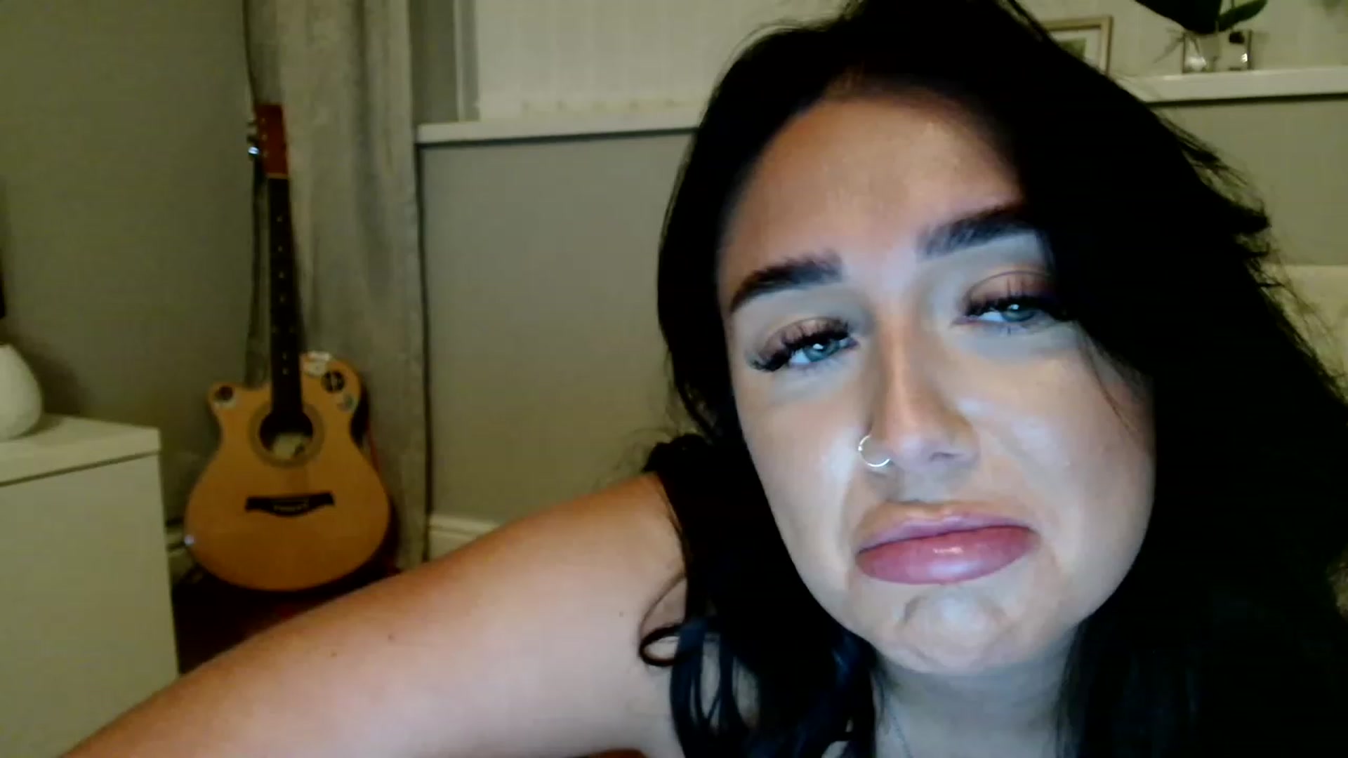 Gallery image thumbnail from ElleBloom's myfreecams stream on, 05/30/2023, 23:16 image 15 of 20