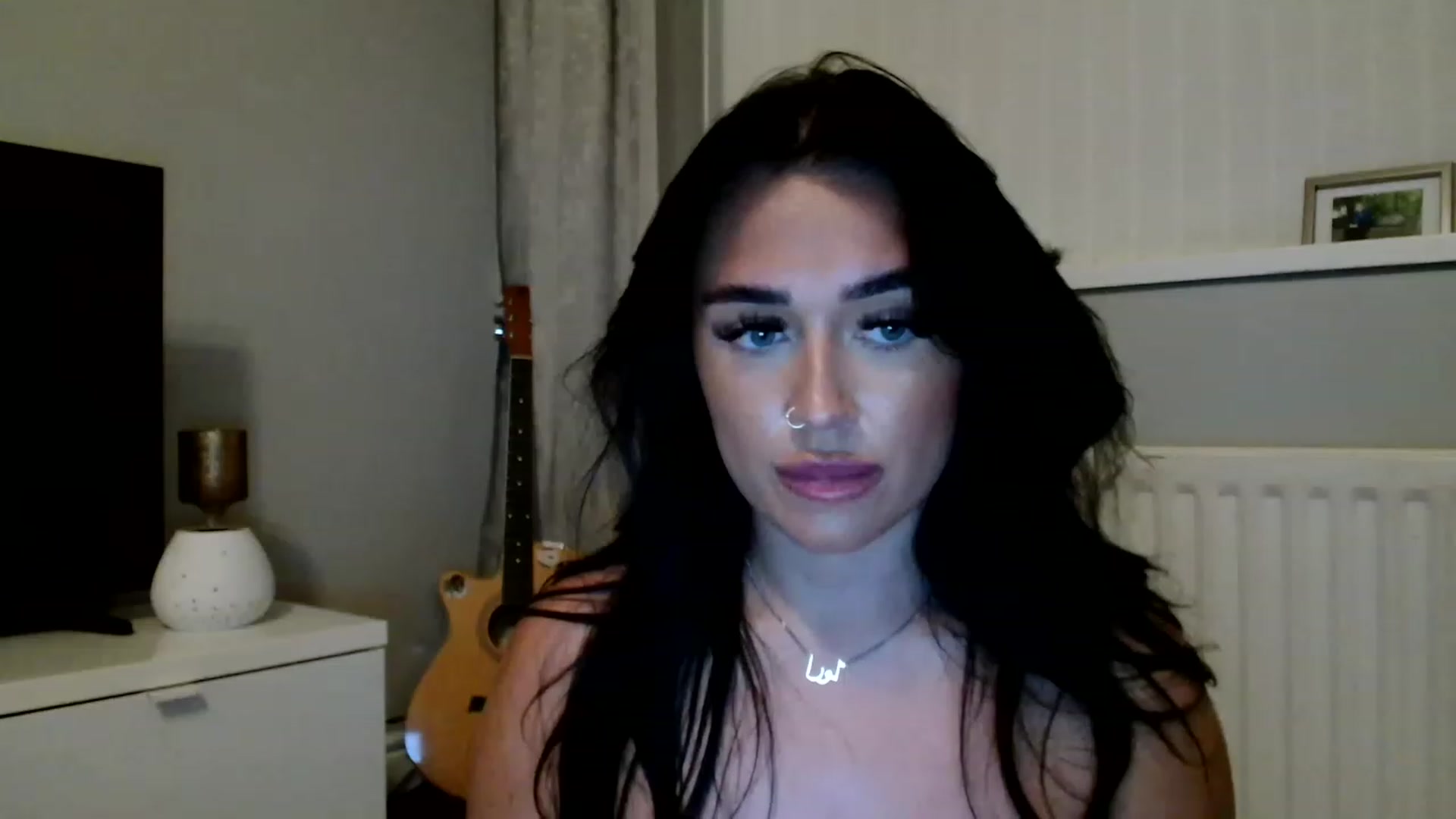 Gallery image thumbnail from ElleBloom's myfreecams stream on, 05/30/2023, 23:16 image 20 of 20