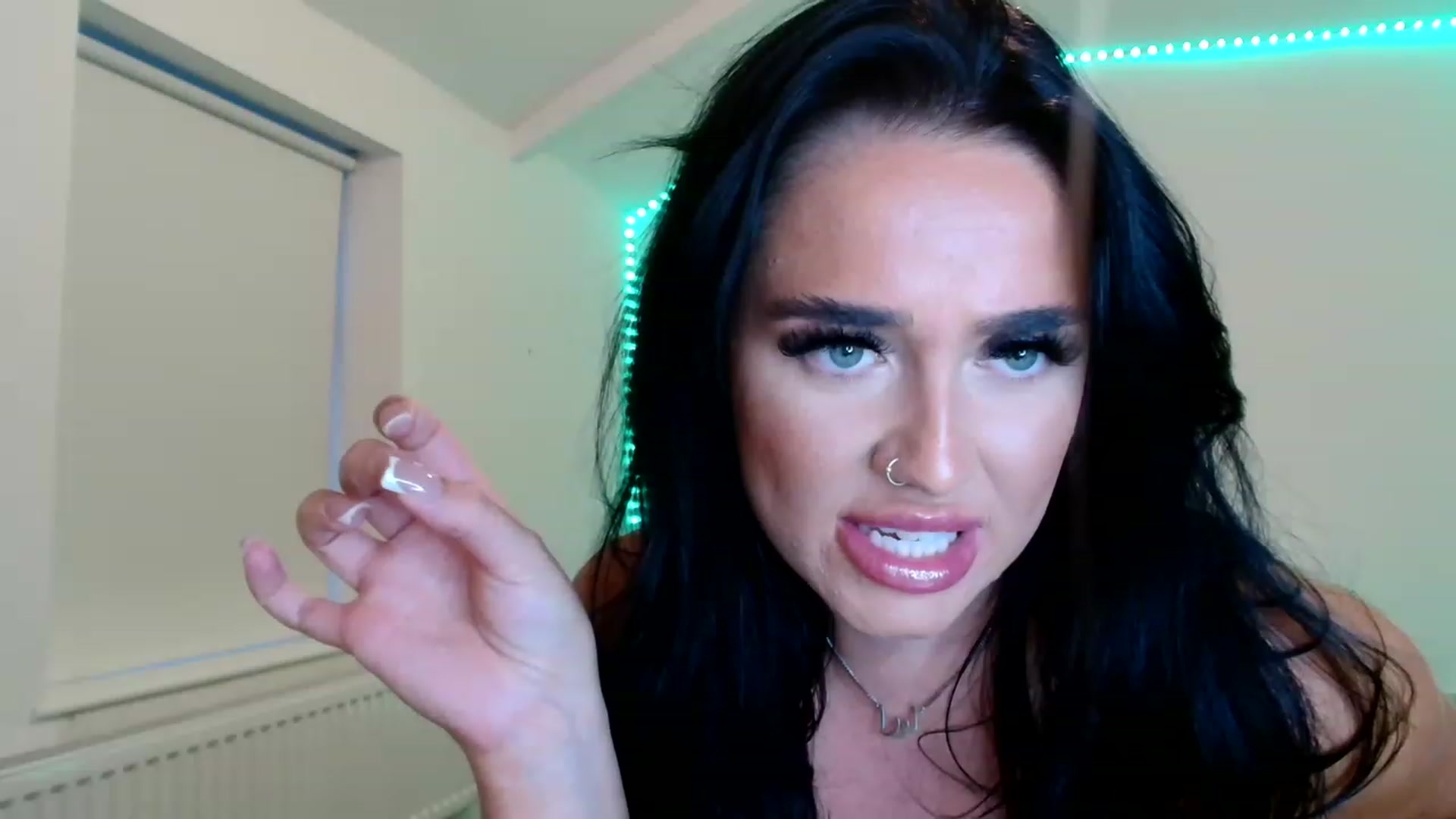 Gallery image thumbnail from ElleBloom's myfreecams stream on, 06/26/2023, 21:33 image 11 of 20