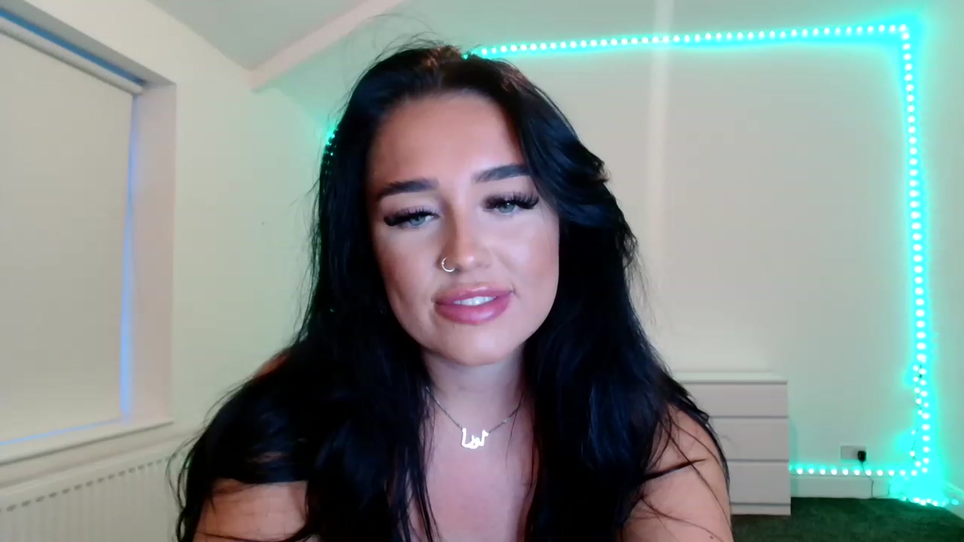 Gallery image thumbnail from ElleBloom's myfreecams stream on, 06/26/2023, 21:33 image 9 of 20