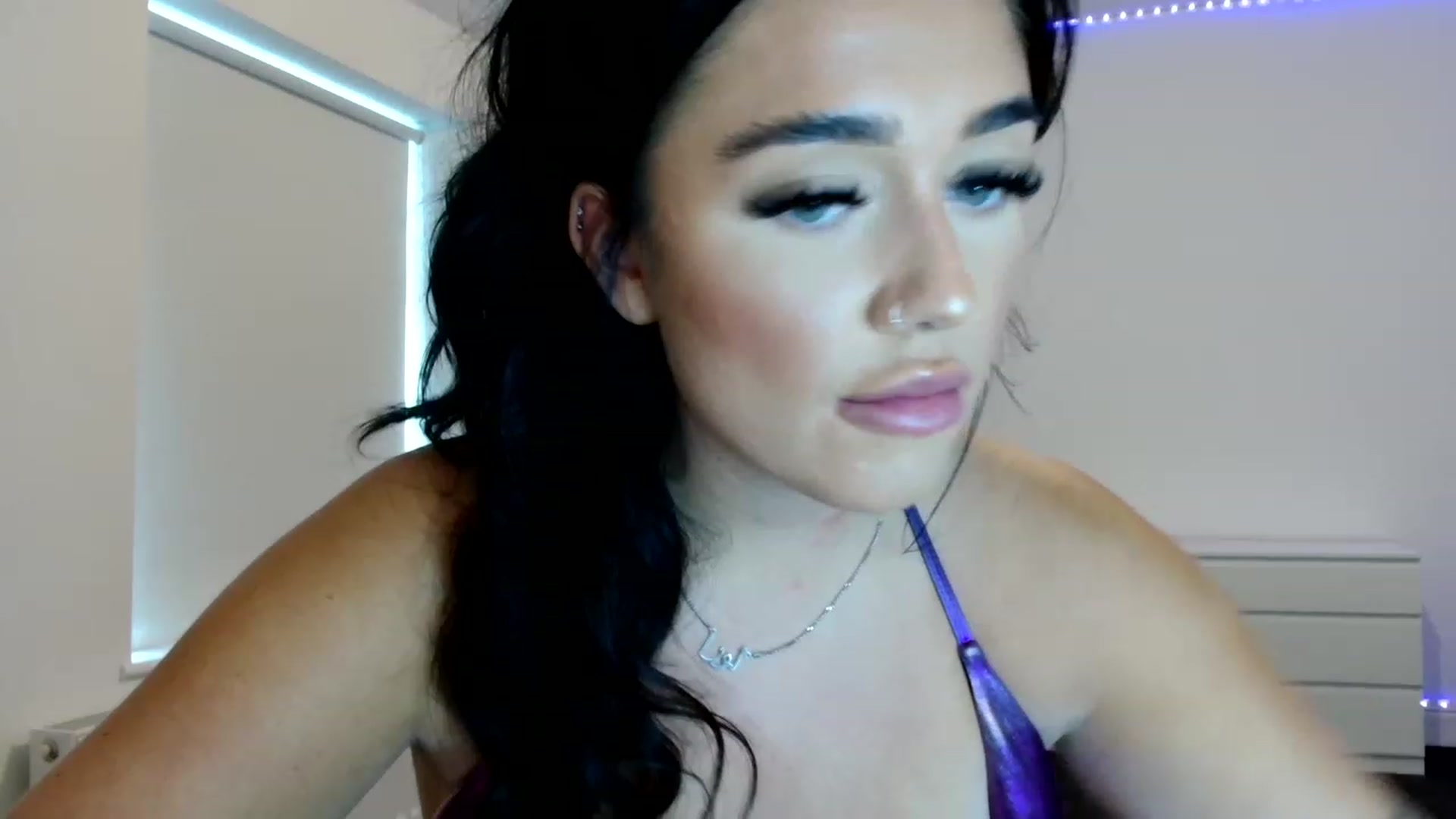 Gallery image thumbnail from ElleBloom's myfreecams stream on, 06/28/2023, 14:36 image 16 of 20