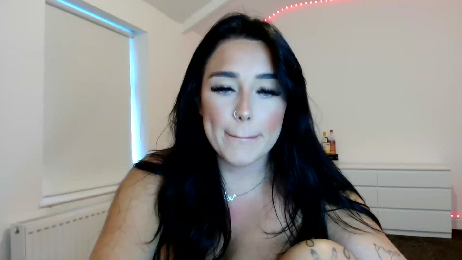 Gallery image thumbnail from ElleBloom's myfreecams stream on, 06/29/2023, 19:50 image 15 of 20