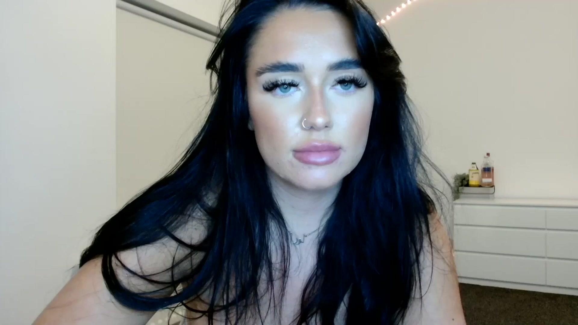 Gallery image thumbnail from ElleBloom's myfreecams stream on, 07/04/2023, 23:11 image 19 of 20