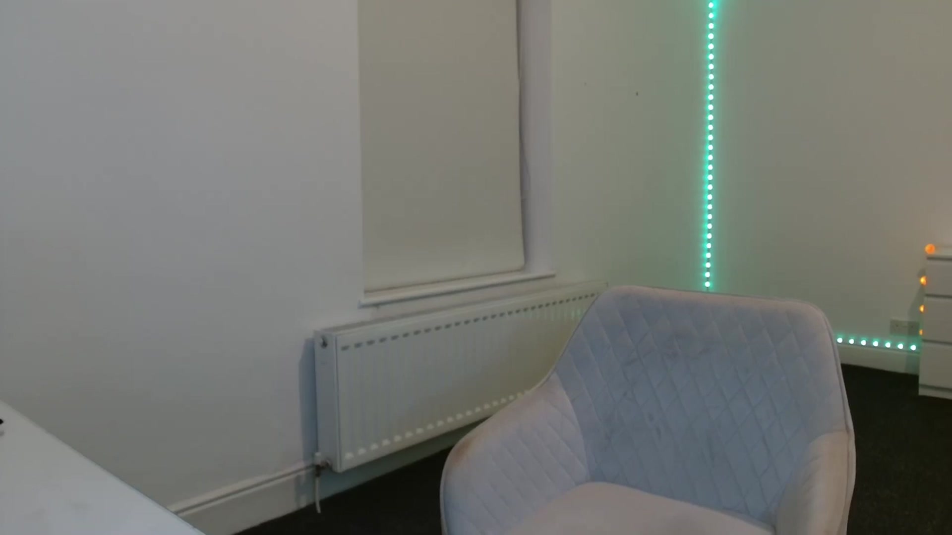Gallery image thumbnail from ElleBloom's myfreecams stream on, 10/15/2023, 21:18 image 11 of 20