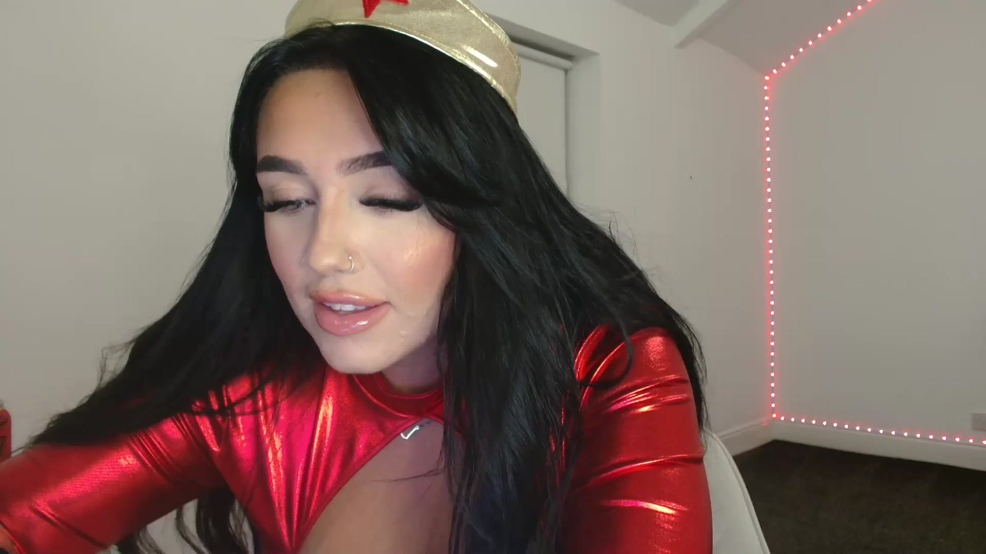 Gallery image thumbnail from ElleBloom's myfreecams stream on, 10/27/2023, 21:56 image 2 of 20