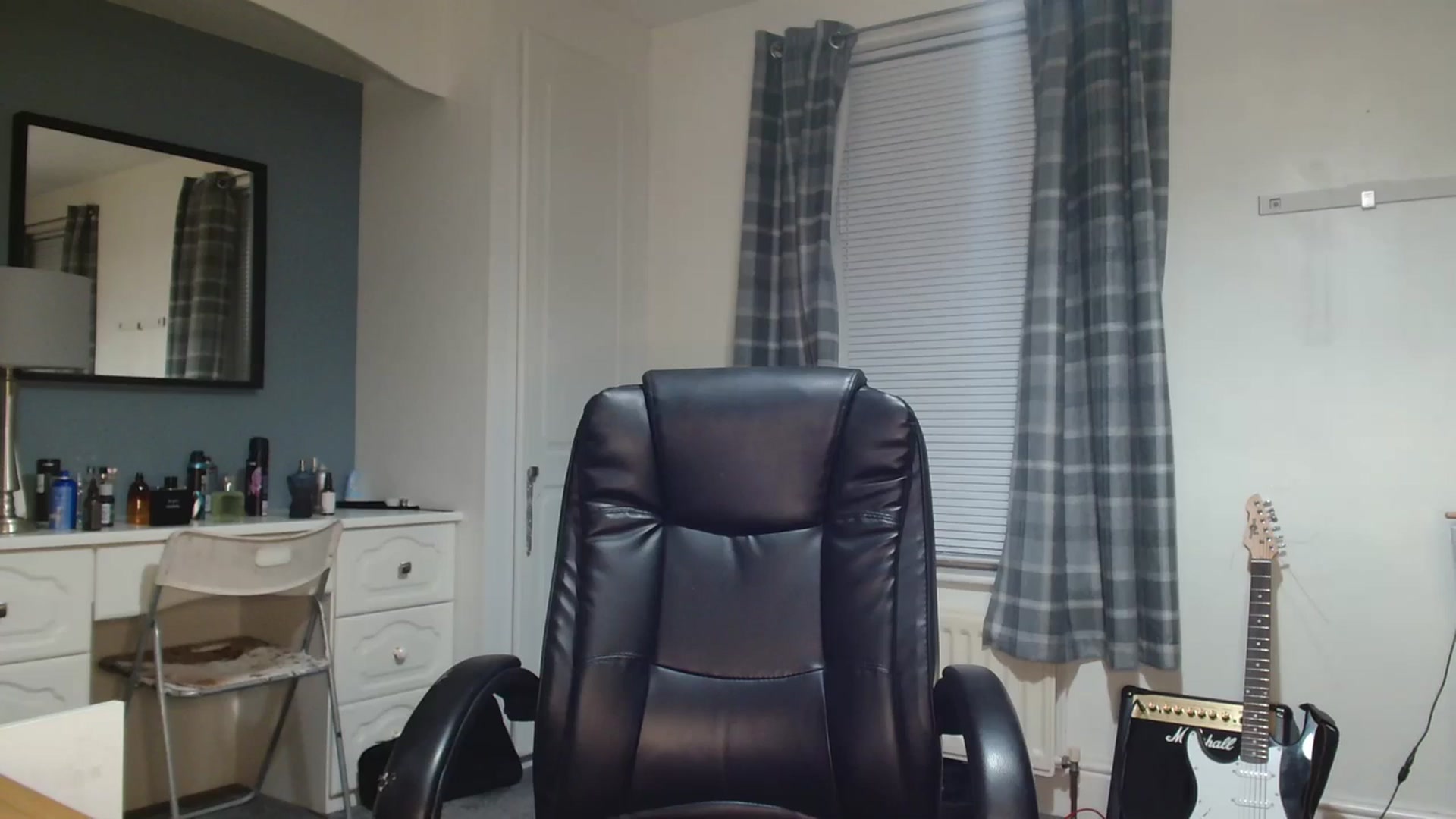Gallery image thumbnail from ElleBloom's myfreecams stream on, 01/10/2024, 22:20 image 2 of 20
