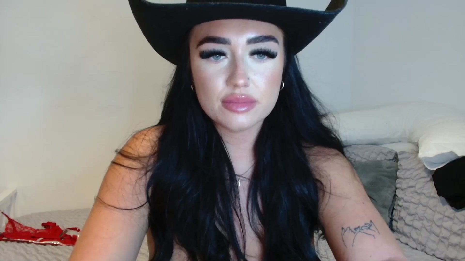Gallery image thumbnail from ElleBloom's myfreecams stream on, 06/04/2024, 15:05 image 20 of 20