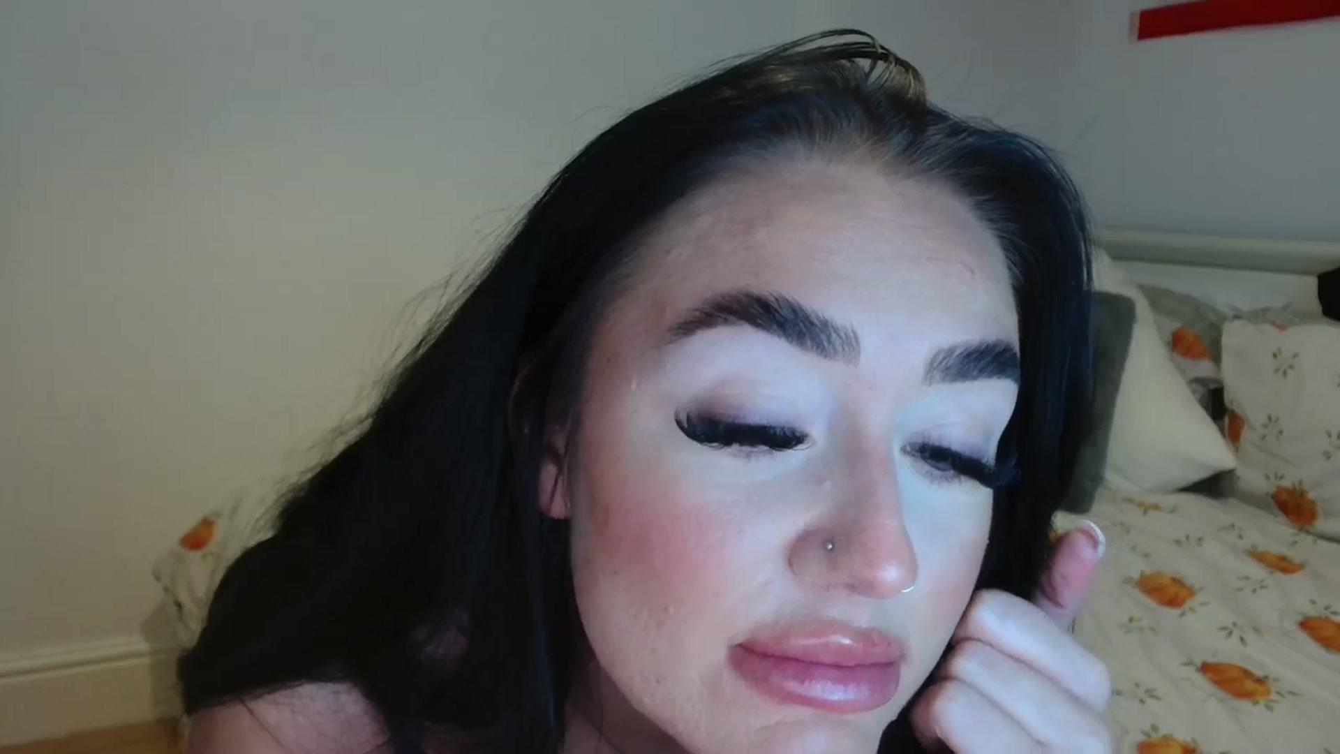 Gallery image thumbnail from ElleBloom's myfreecams stream on, 10/21/2024, 20:38 image 12 of 20