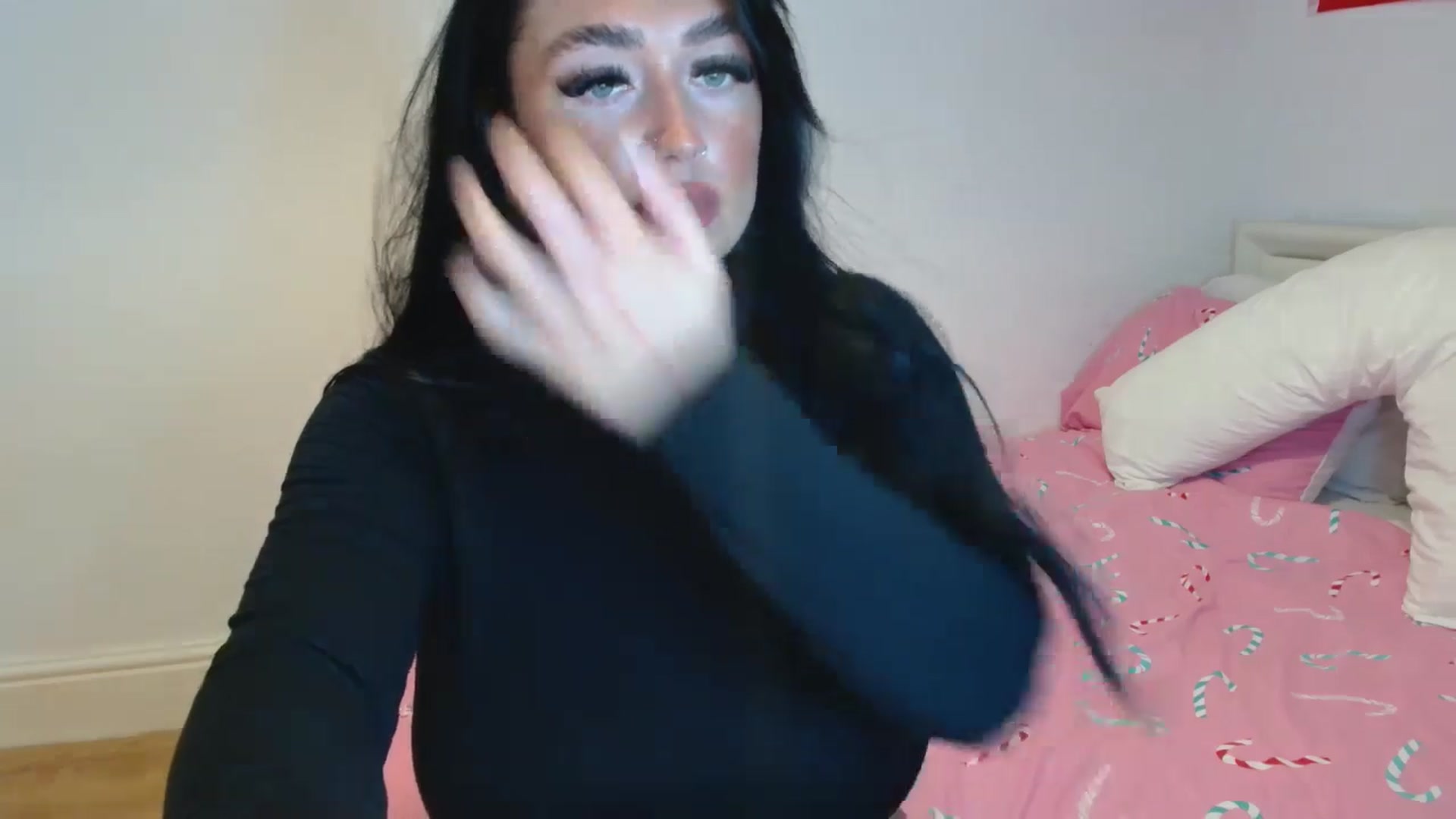 Gallery image thumbnail from ElleBloom's myfreecams stream on, 11/03/2024, 20:08 image 18 of 20