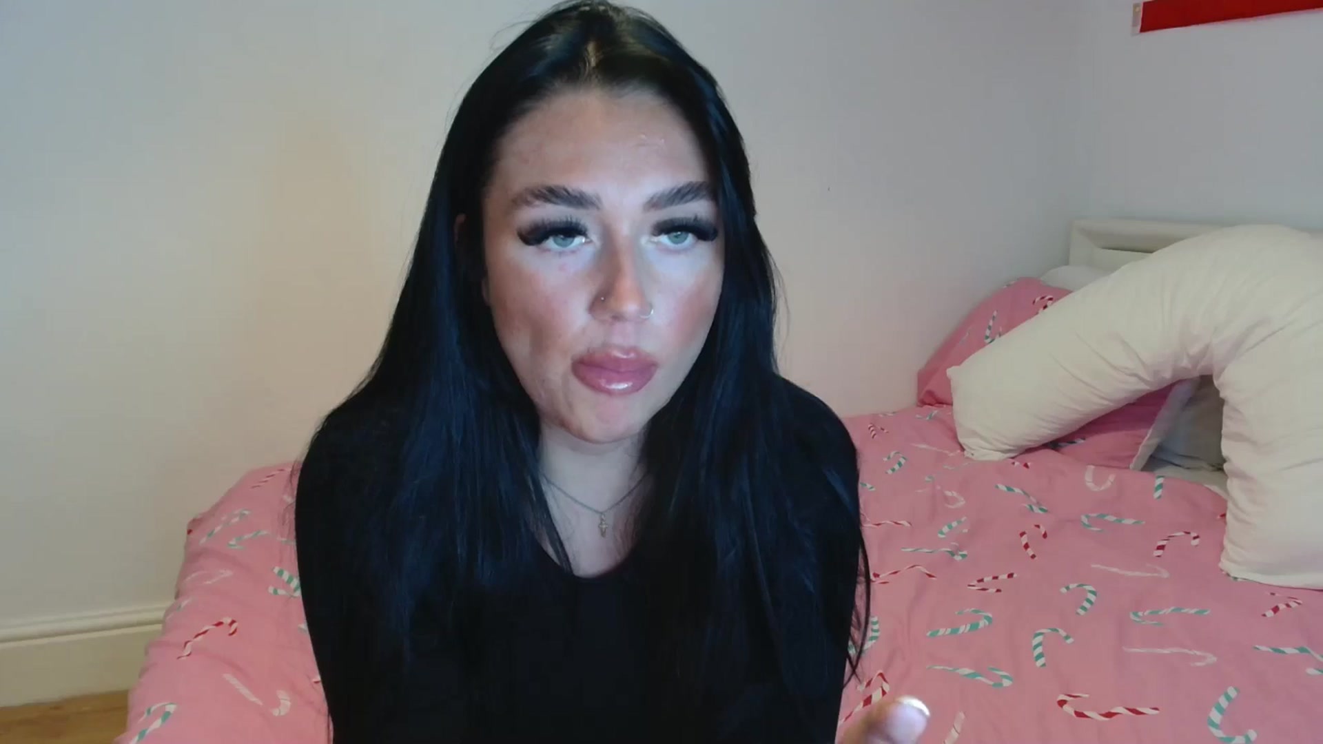 Gallery image thumbnail from ElleBloom's myfreecams stream on, 11/03/2024, 20:49 image 5 of 20