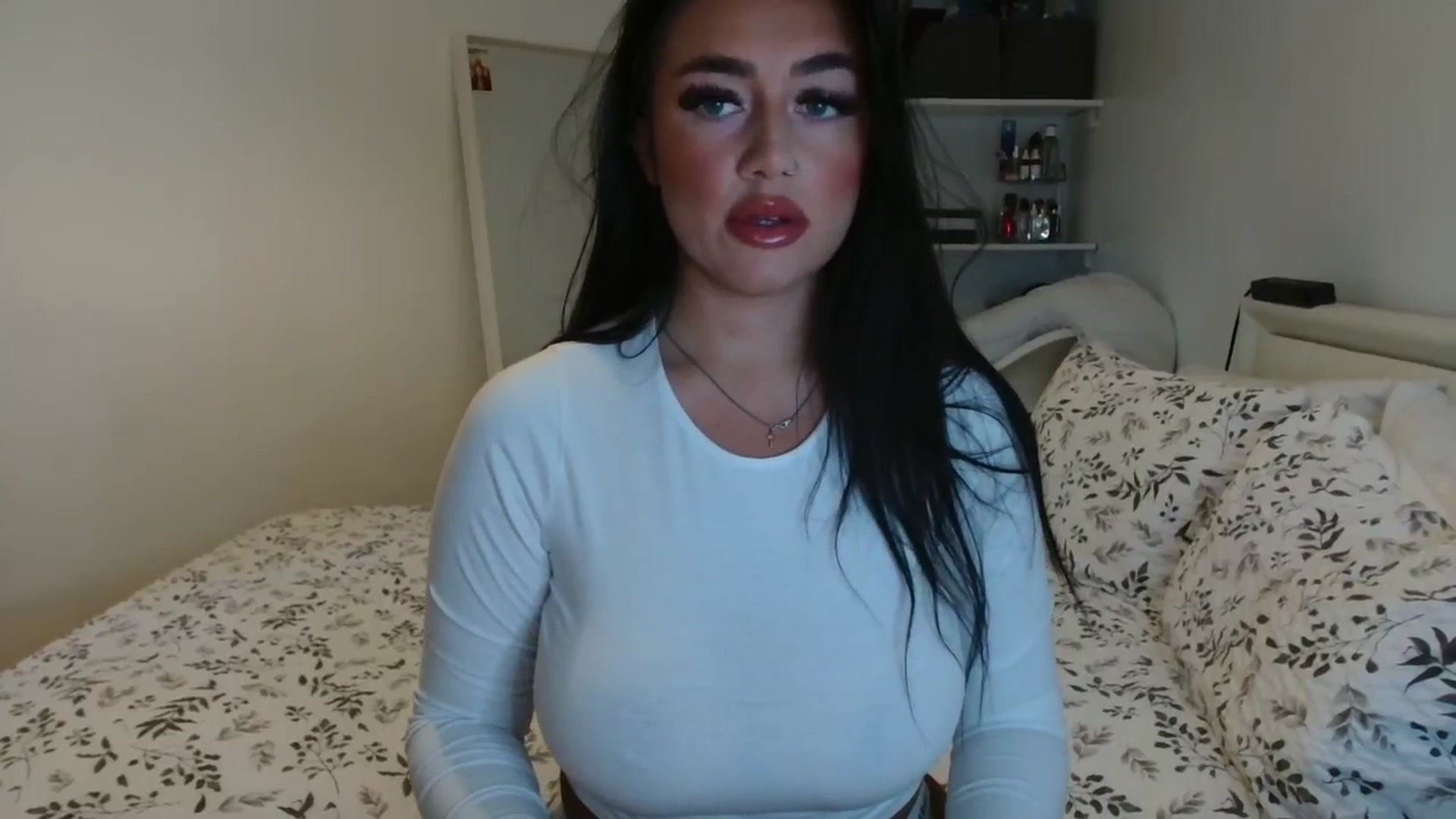 Gallery image thumbnail from ElleBloom's myfreecams stream on, 01/11/2025, 11:14 image 4 of 20
