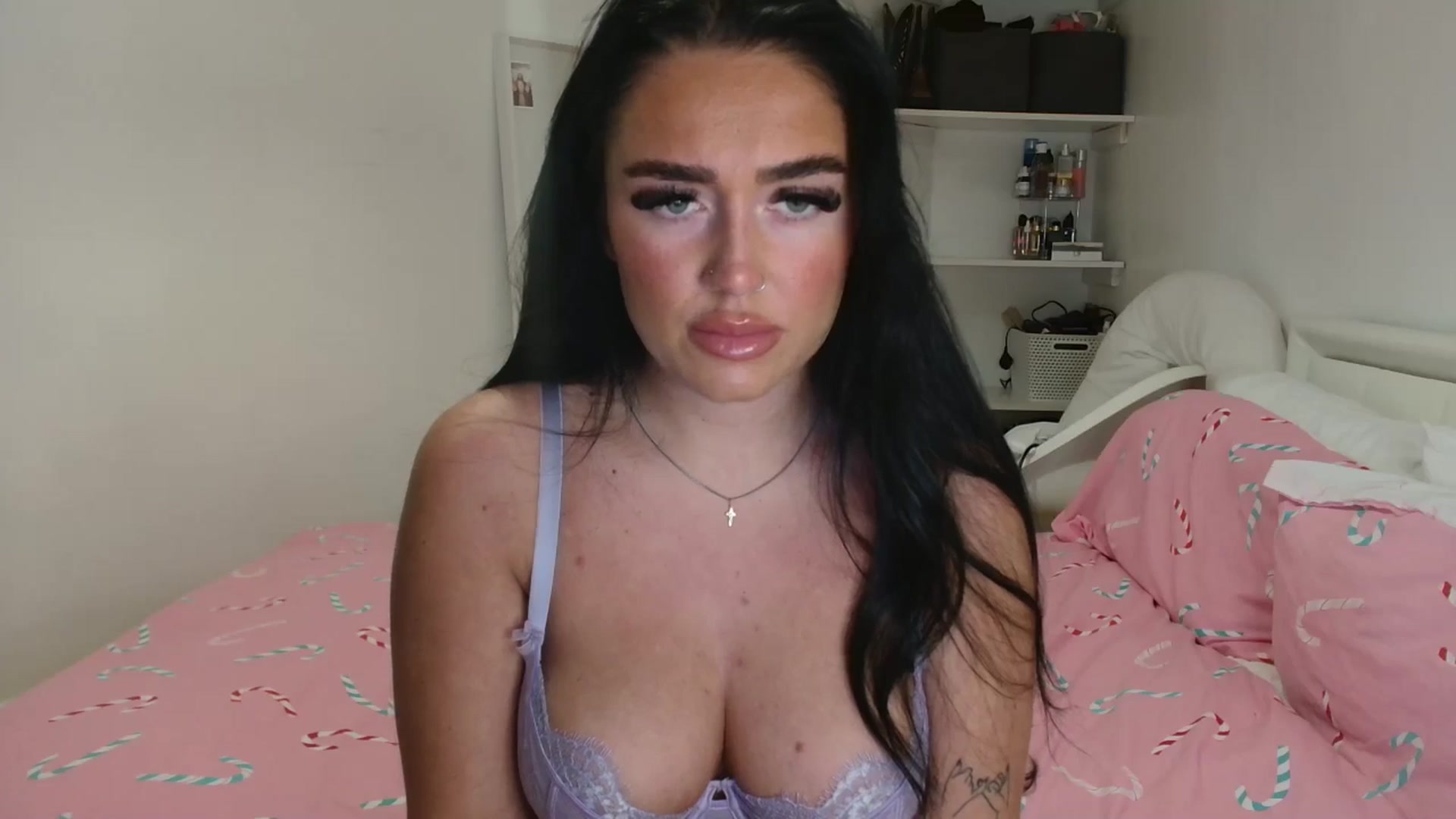 Gallery image thumbnail from ElleBloom's myfreecams stream on, 01/19/2025, 19:56 image 7 of 20