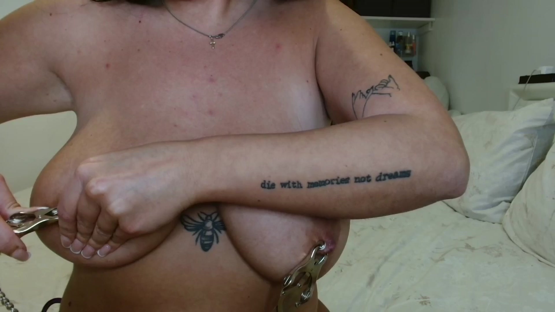 Gallery image thumbnail from ElleBloom's myfreecams stream on, 01/25/2025, 20:32 image 13 of 20