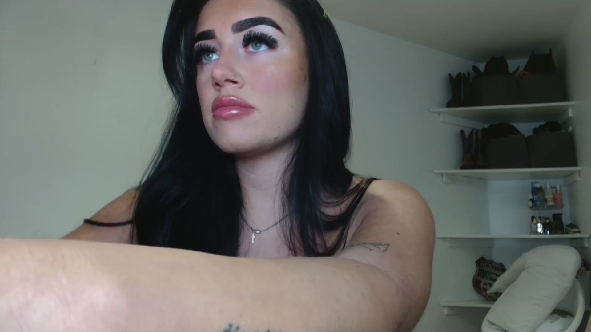 Gallery image thumbnail from ElleBloom's myfreecams stream on, 01/28/2025, 14:54 image 4 of 20