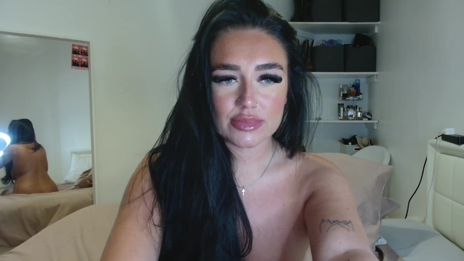 Gallery image thumbnail from ElleBloom's myfreecams stream on, 02/08/2025, 24:38 image 10 of 20