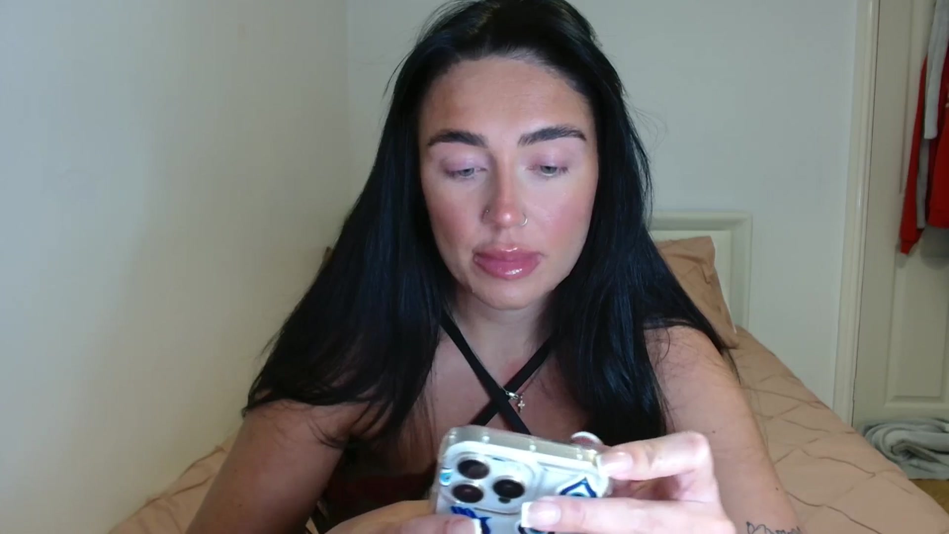 Gallery image thumbnail from ElleBloom's myfreecams stream on, 02/22/2025, 23:12 image 10 of 20