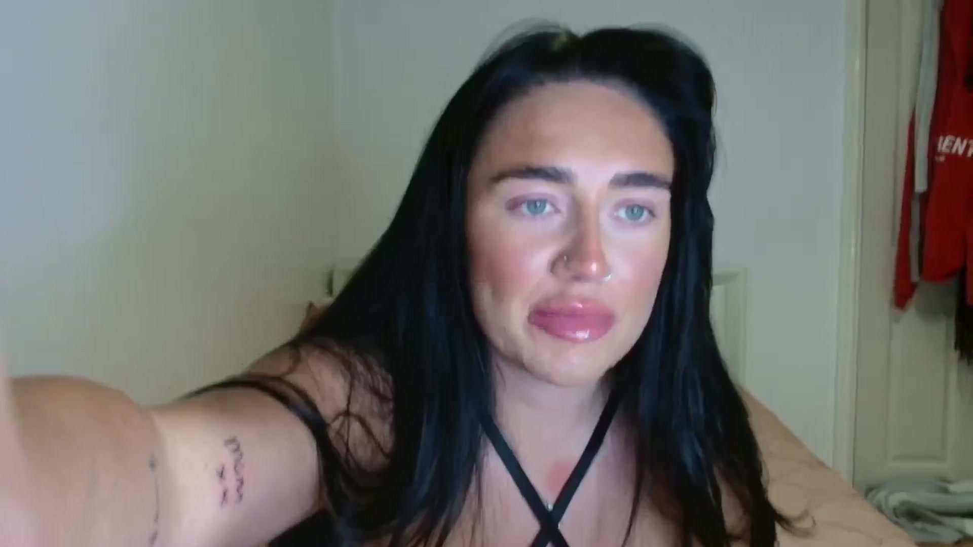 Gallery image thumbnail from ElleBloom's myfreecams stream on, 02/22/2025, 23:12 image 17 of 20