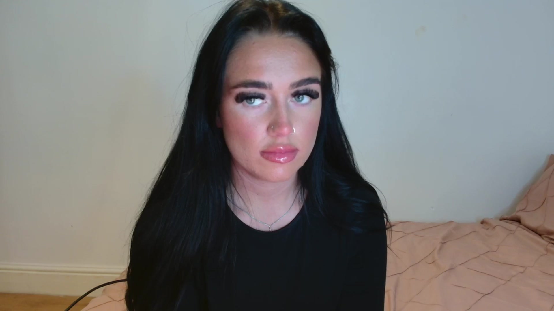 Gallery image thumbnail from ElleBloom's myfreecams stream on, 03/25/2025, 15:39 image 2 of 20