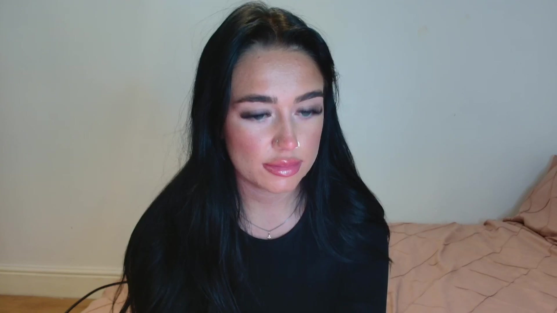 Gallery image thumbnail from ElleBloom's myfreecams stream on, 03/25/2025, 15:39 image 3 of 20
