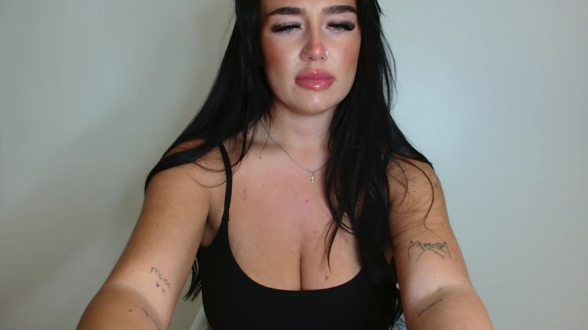 Gallery image thumbnail from ElleBloom's myfreecams stream on, 03/28/2025, 24:46 image 11 of 20