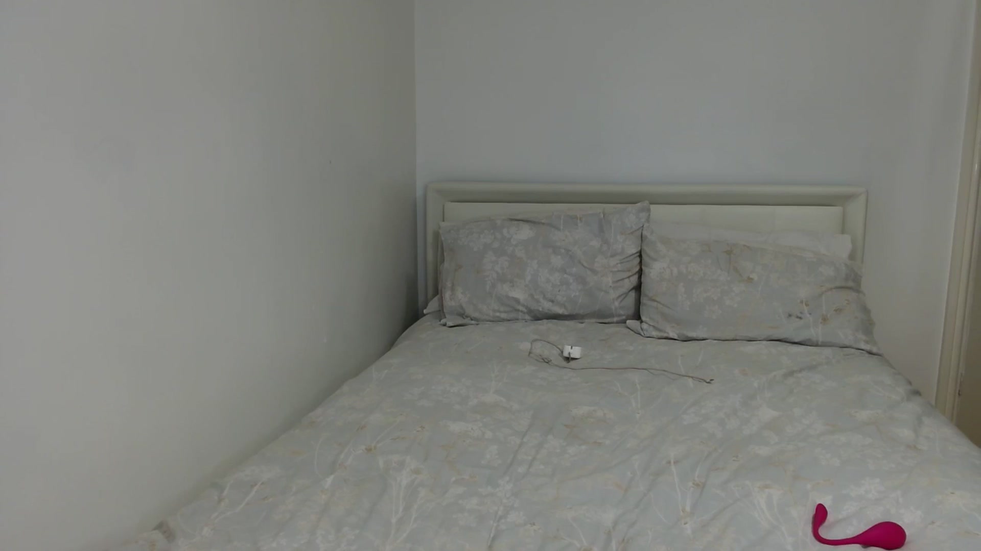 Gallery image thumbnail from ElleBloom's myfreecams stream on, 04/07/2025, 23:46 image 19 of 20