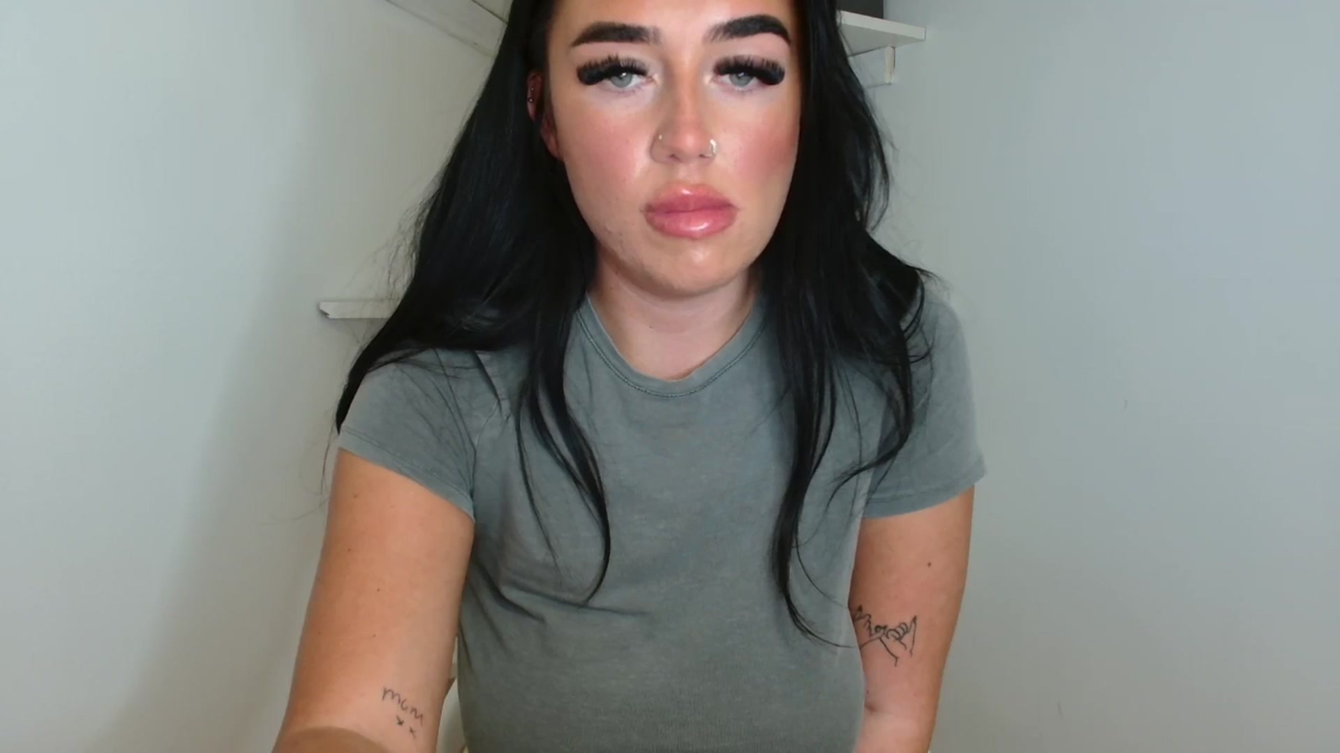 Gallery image thumbnail from ElleBloom's myfreecams stream on, 04/11/2025, 14:45 image 6 of 20