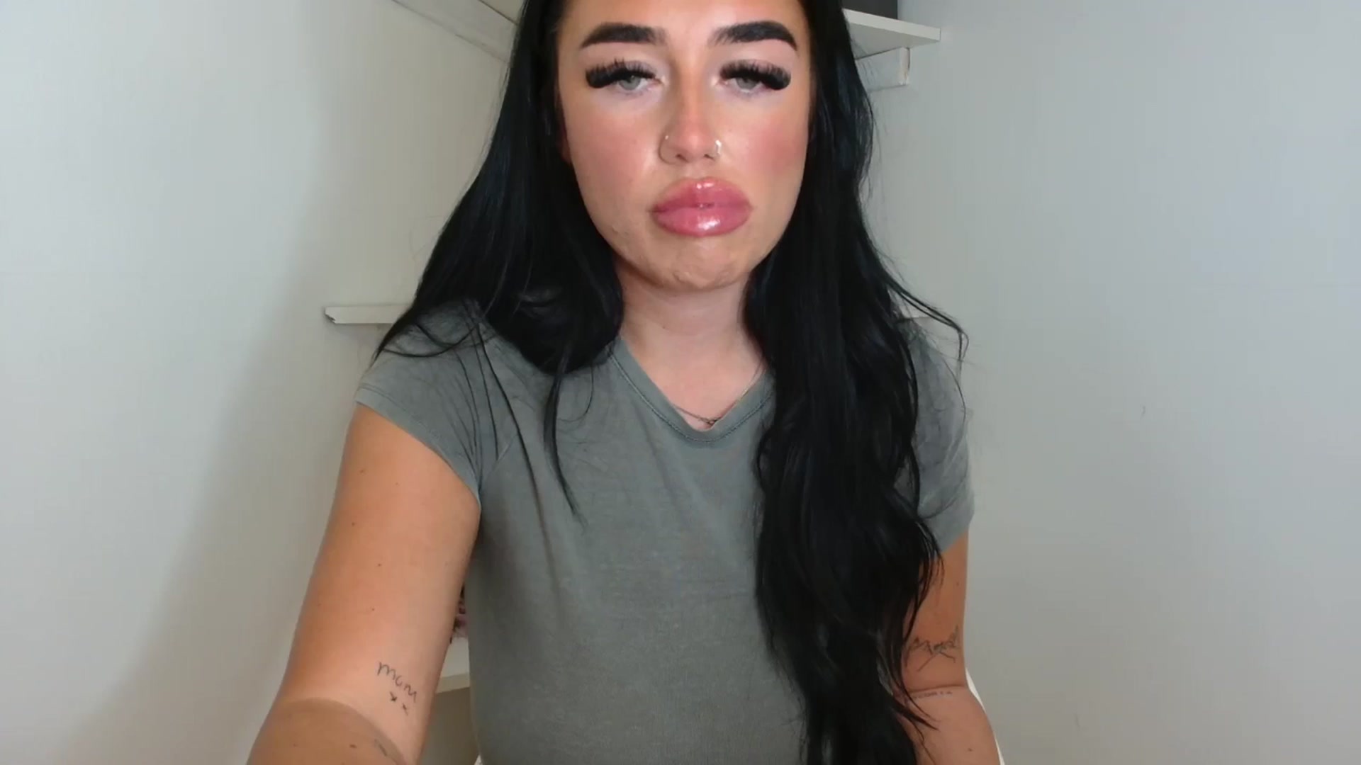 Gallery image thumbnail from ElleBloom's myfreecams stream on, 04/11/2025, 14:45 image 2 of 20