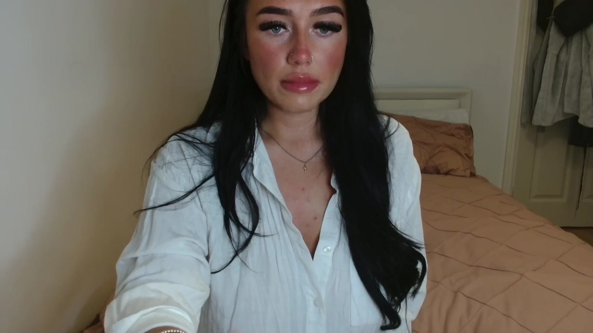 Gallery image thumbnail from ElleBloom's myfreecams stream on, 04/14/2025, 20:23 image 3 of 20