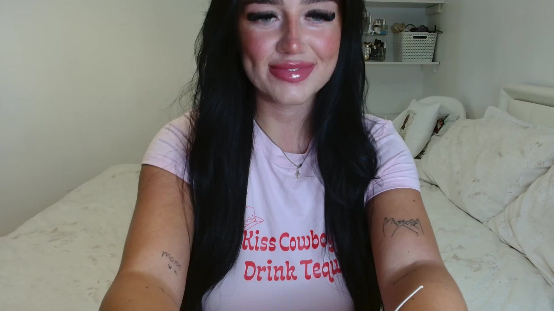 Gallery image thumbnail from ElleBloom's myfreecams stream on, 05/04/2025, 20:16 image 13 of 20