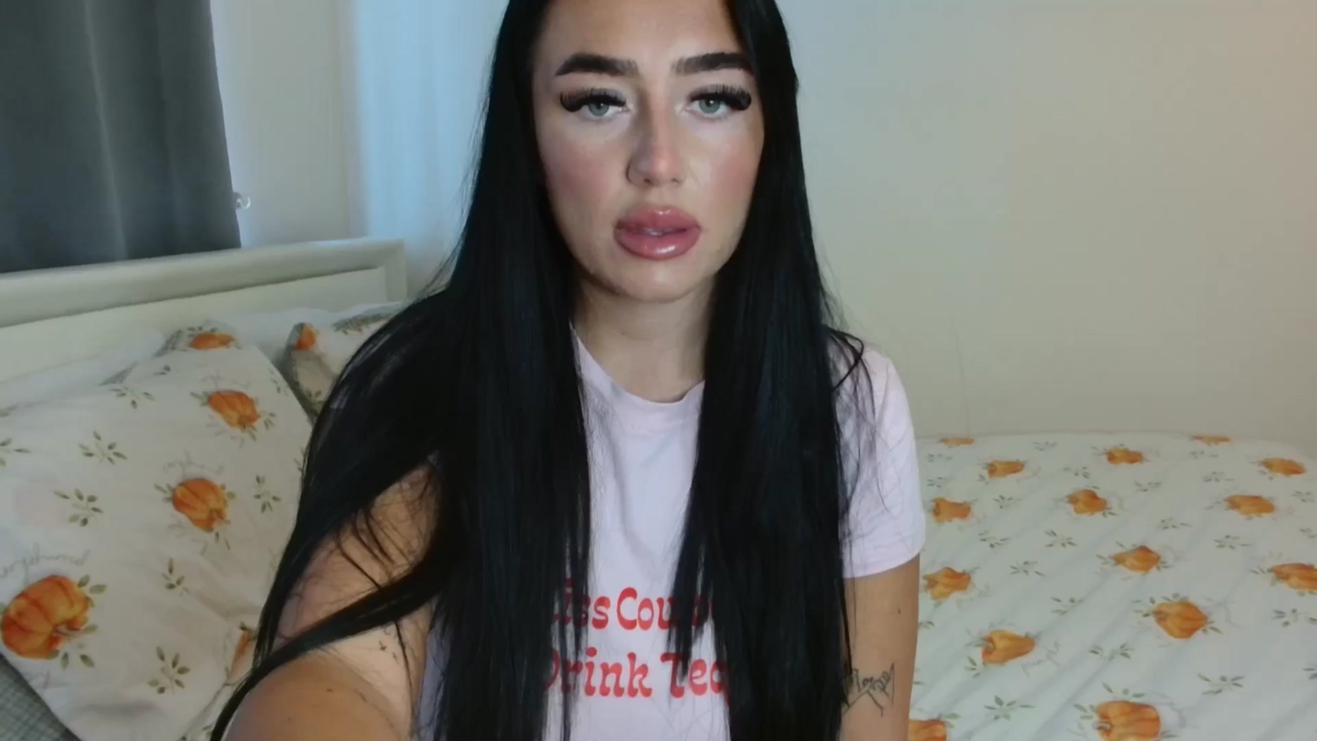 Gallery image thumbnail from ElleBloom's myfreecams stream on, 05/28/2025, 14:04 image 10 of 20