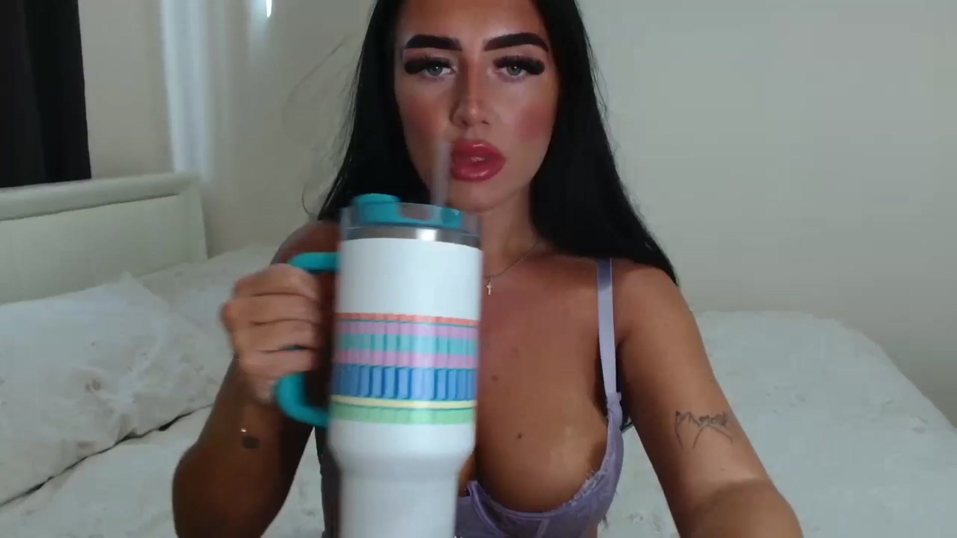 Gallery image thumbnail from ElleBloom's myfreecams stream on, 06/12/2025, 19:17 image 6 of 20