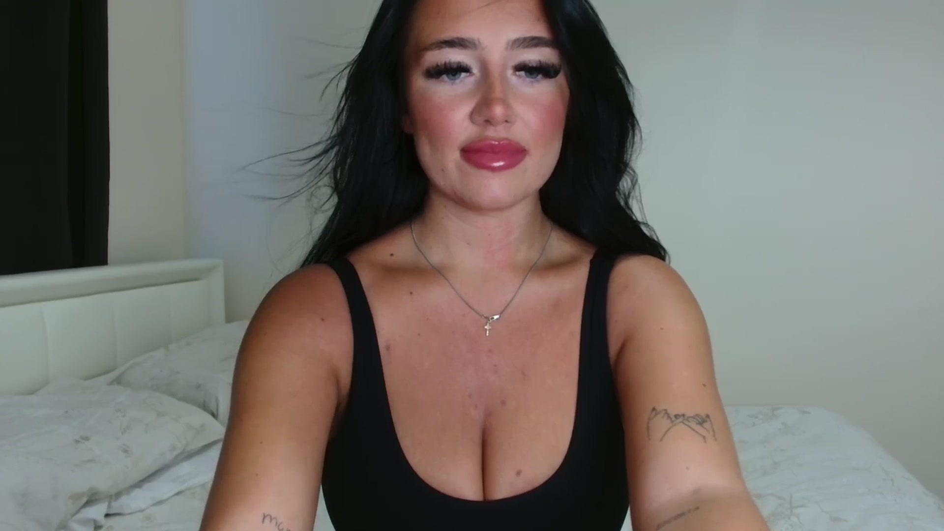 Gallery image thumbnail from ElleBloom's myfreecams stream on, 06/29/2025, 14:55 image 6 of 20