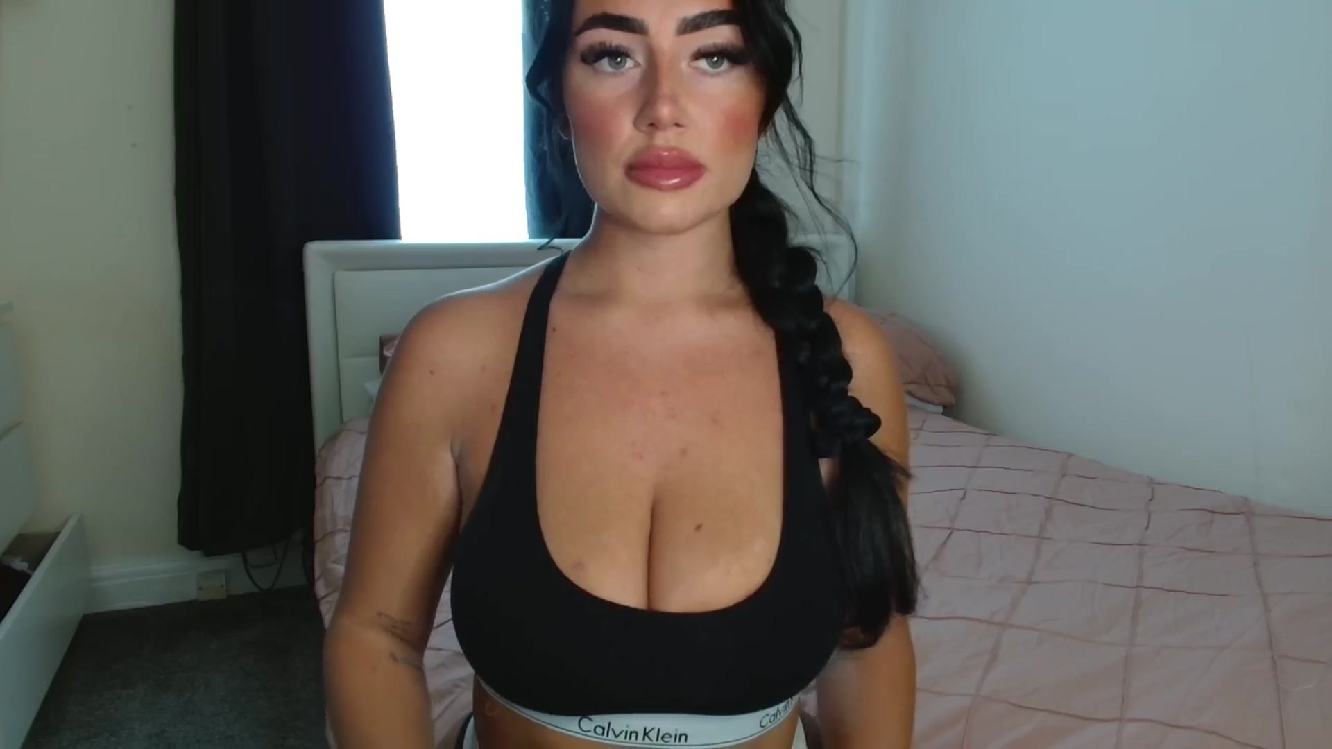 Gallery image thumbnail from ElleBloom's myfreecams stream on, 07/22/2025, 10:57 image 4 of 20