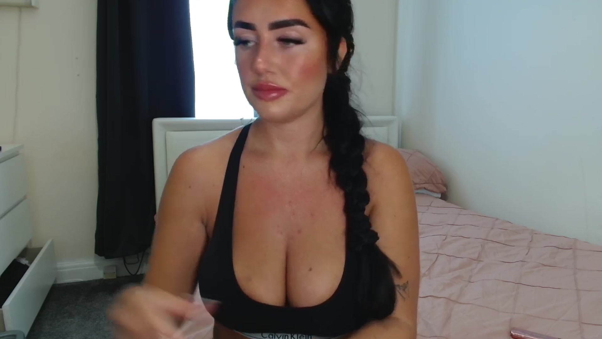 Gallery image thumbnail from ElleBloom's myfreecams stream on, 07/22/2025, 12:44 image 4 of 20