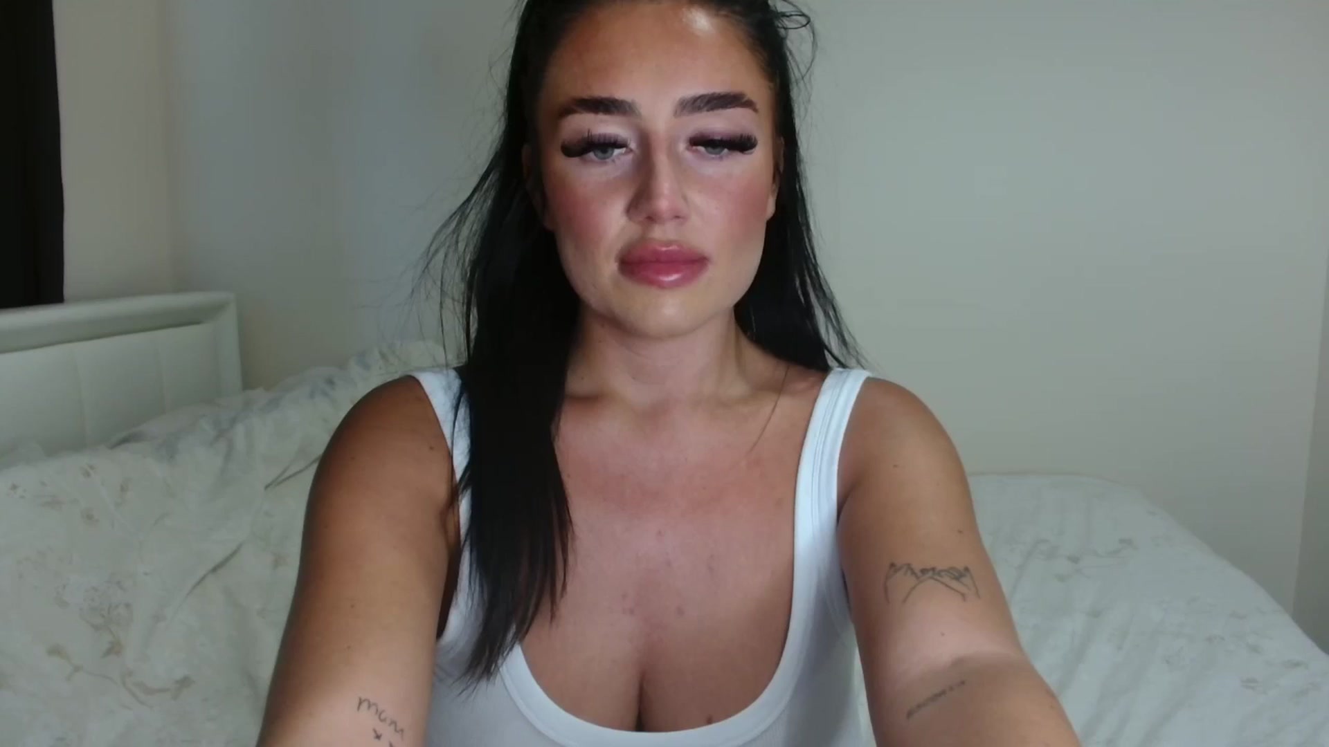 Gallery image thumbnail from ElleBloom's myfreecams stream on, 07/30/2025, 18:17 image 9 of 20