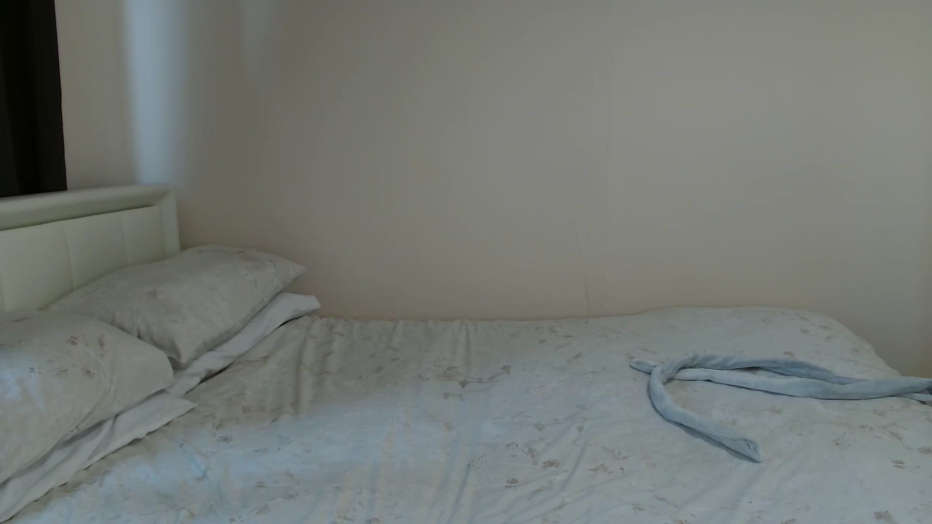 Gallery image thumbnail from ElleBloom's myfreecams stream on, 08/19/2025, 12:47 image 8 of 20