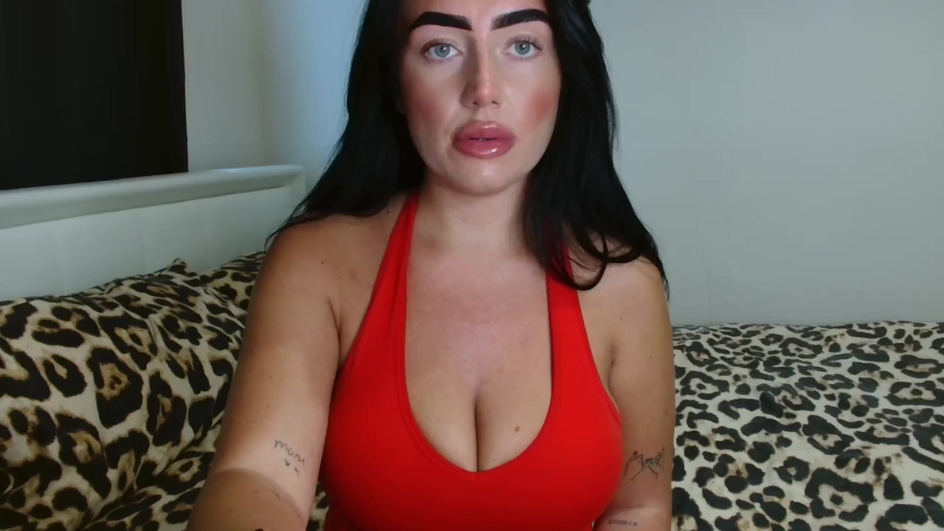 Gallery image thumbnail from ElleBloom's myfreecams stream on, 08/28/2025, 13:12 image 12 of 20