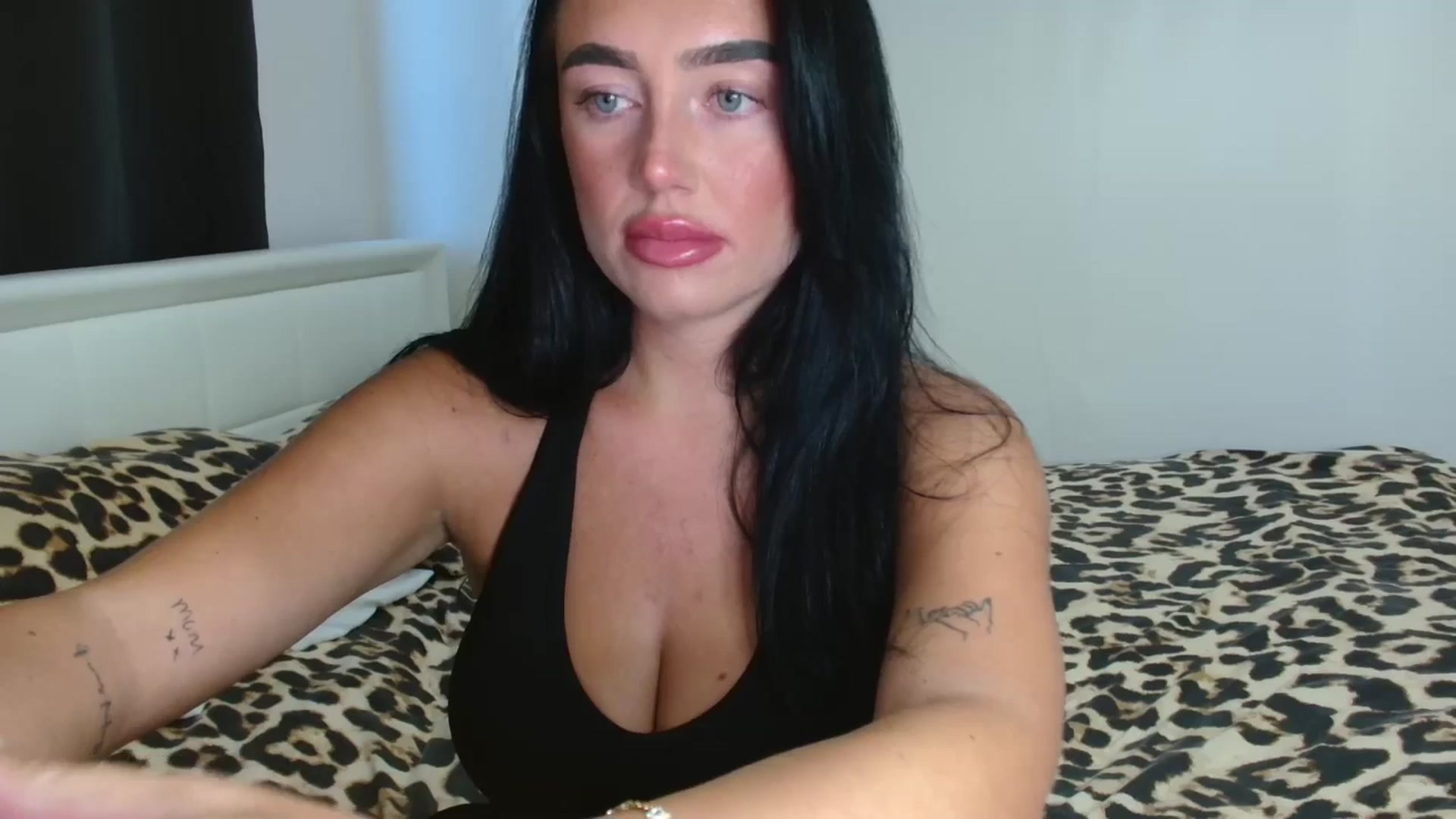 Gallery image thumbnail from ElleBloom's myfreecams stream on, 09/09/2025, 10:50 image 18 of 20