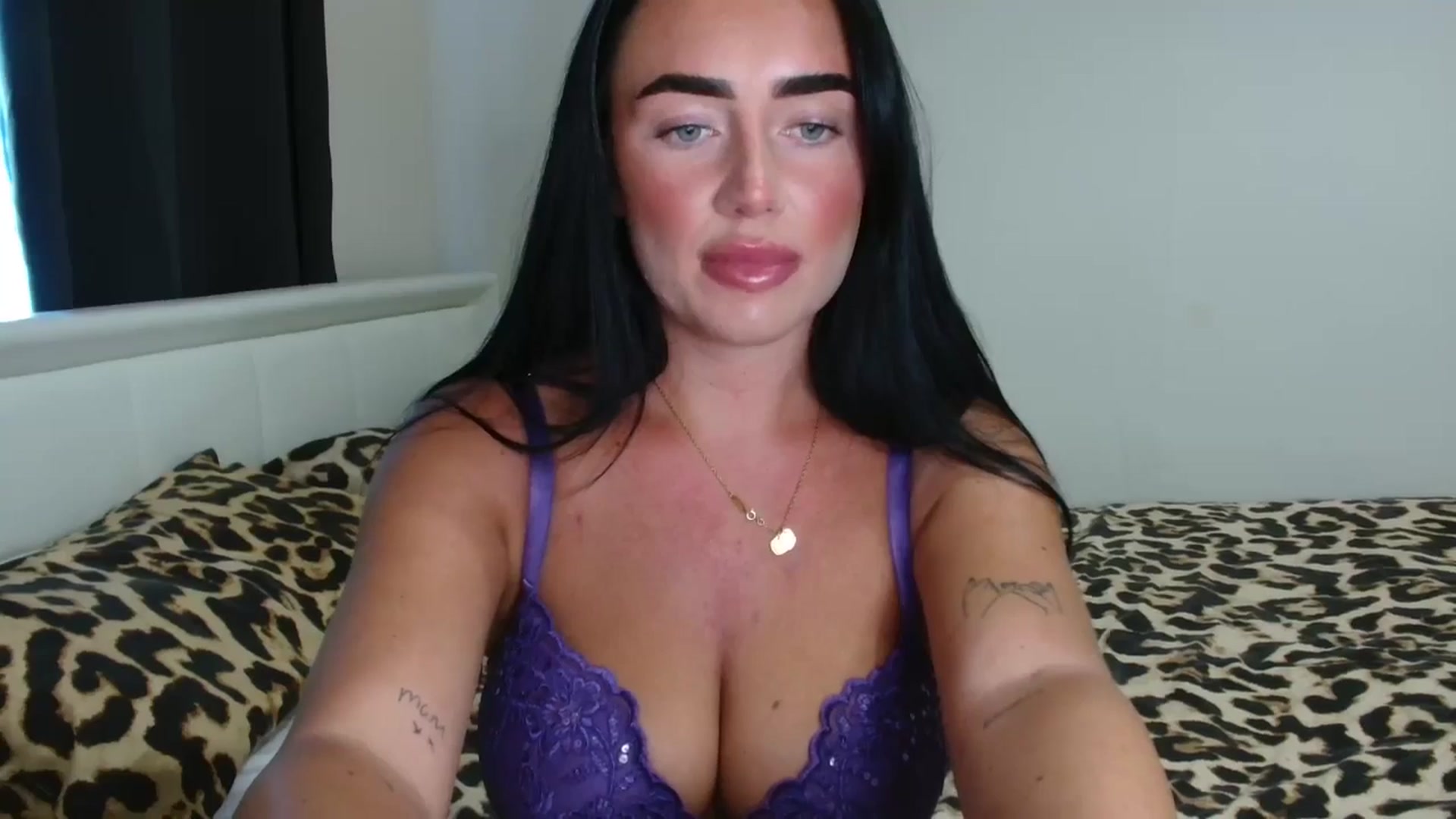 Gallery image thumbnail from ElleBloom's myfreecams stream on, 09/11/2025, 13:58 image 5 of 20