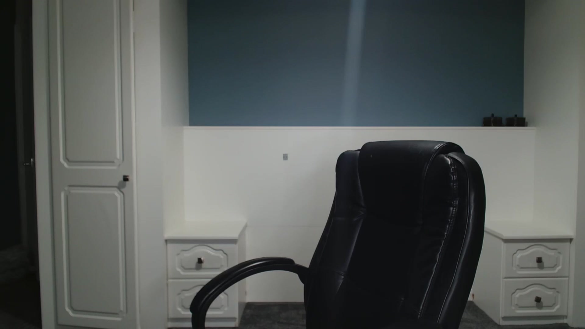 Gallery image thumbnail from ElleBloom's myfreecams stream on, 09/25/2025, 01:15 image 6 of 20