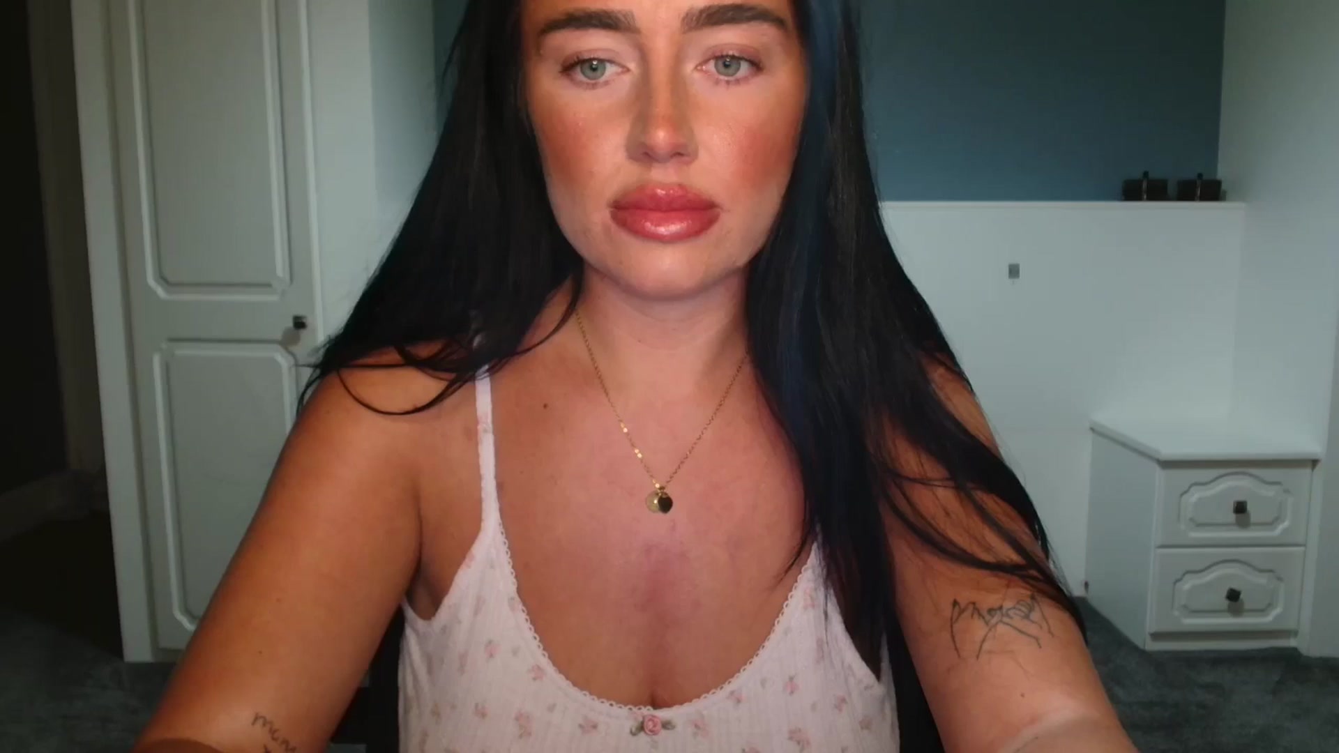 Gallery image thumbnail from ElleBloom's myfreecams stream on, 09/25/2025, 01:15 image 20 of 20