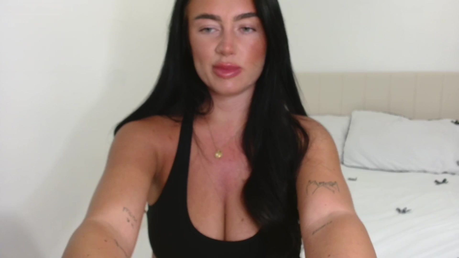 Gallery image thumbnail from ElleBloom's myfreecams stream on, 09/25/2025, 19:32 image 1 of 20