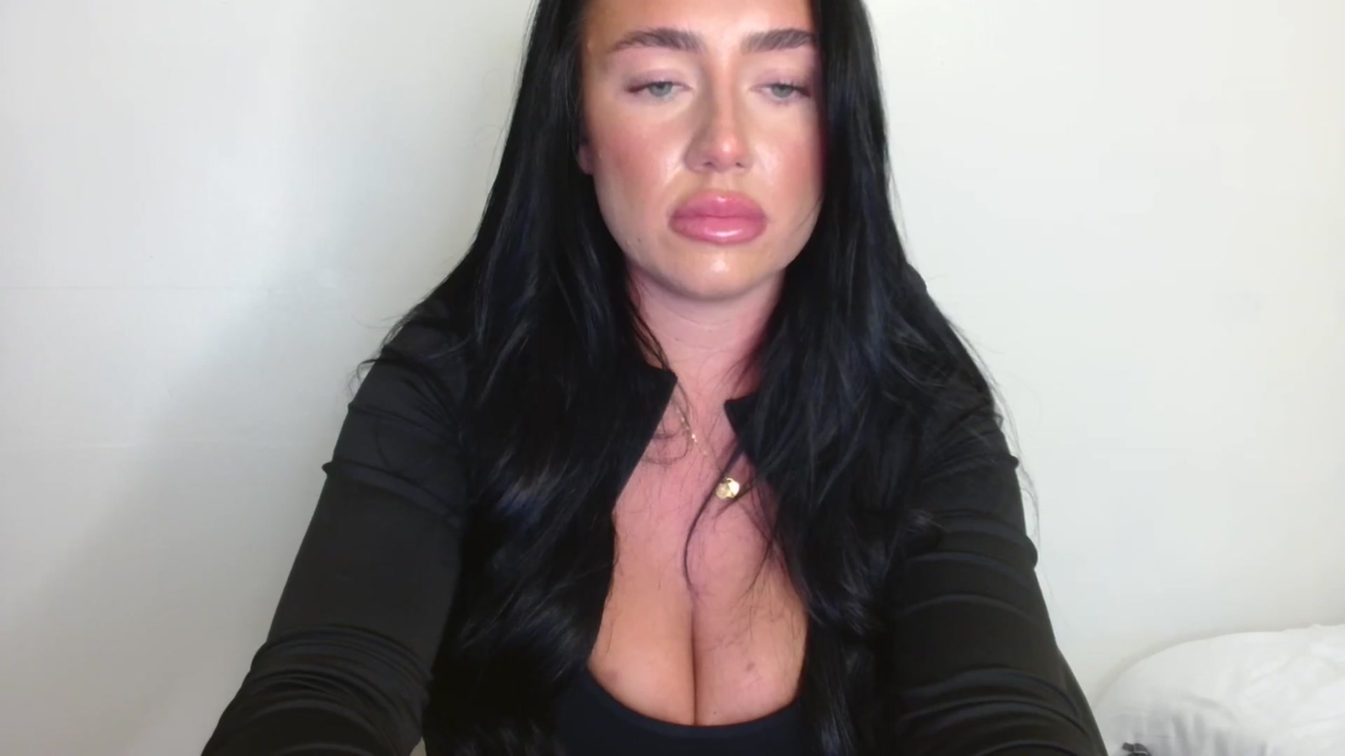 Gallery image thumbnail from ElleBloom's myfreecams stream on, 10/16/2025, 13:31 image 16 of 20