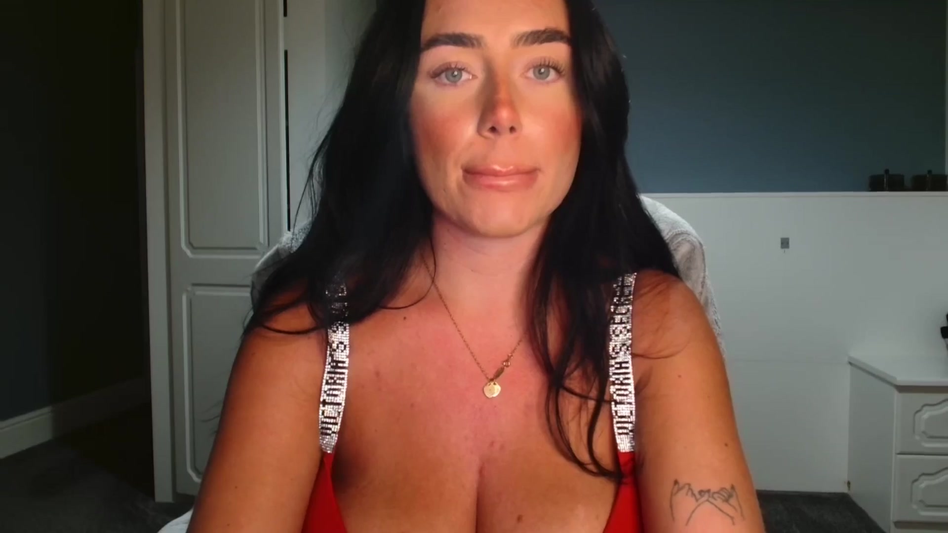 Gallery image thumbnail from ElleBloom's myfreecams stream on, 10/22/2025, 23:40 image 5 of 20