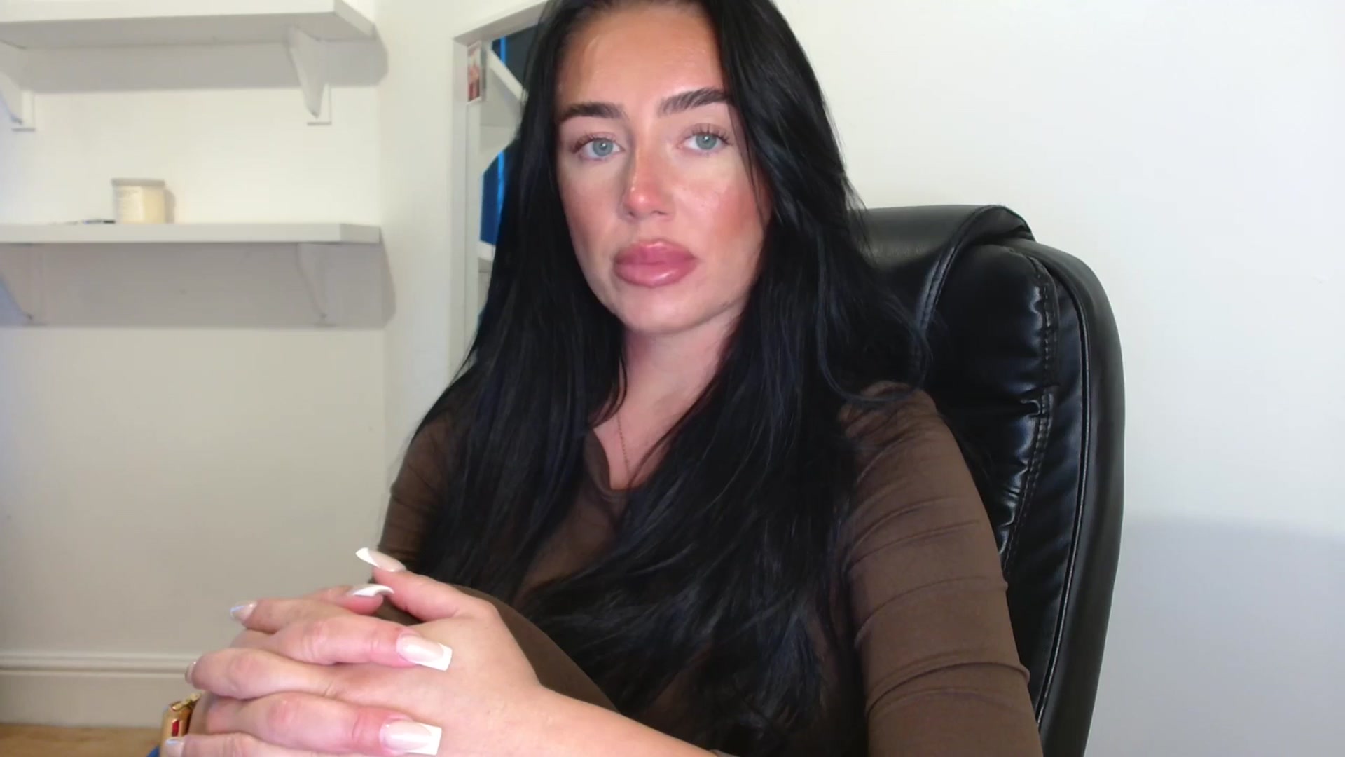 Gallery image thumbnail from ElleBloom's myfreecams stream on, 10/25/2025, 14:17 image 6 of 20