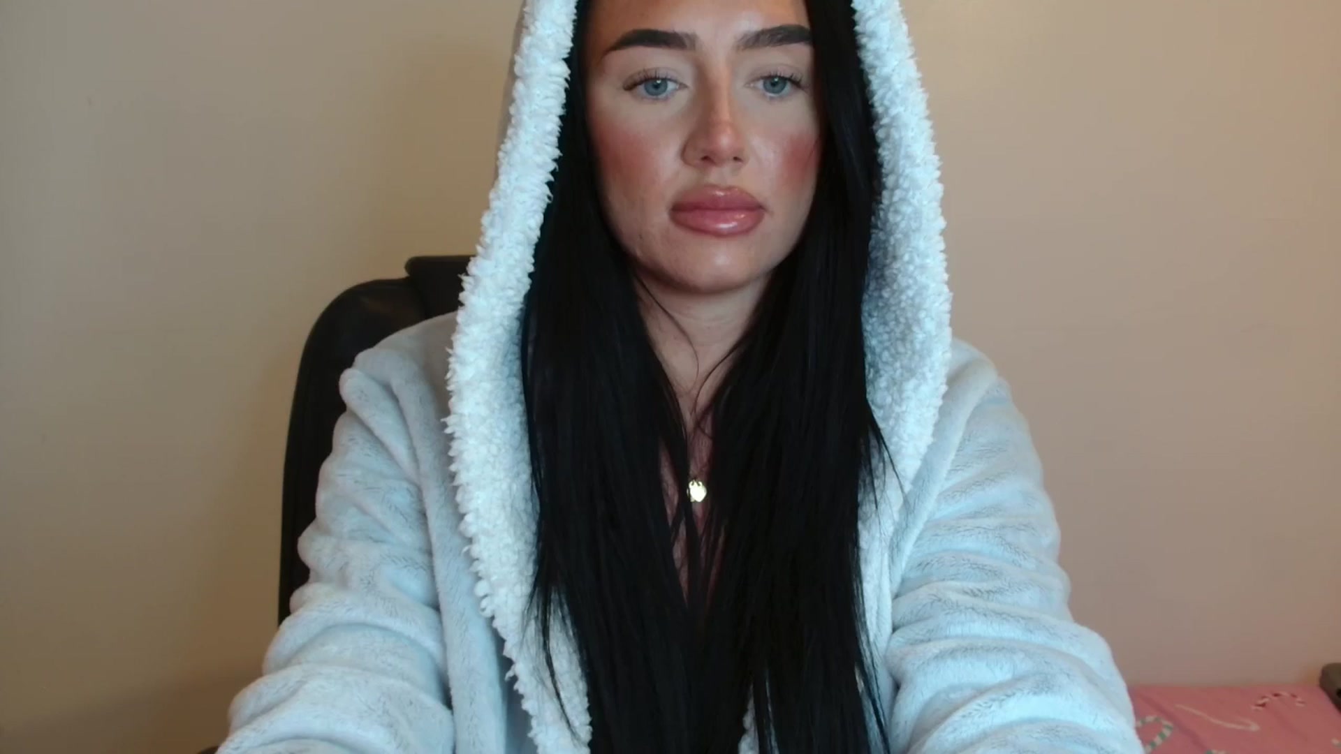 Gallery image thumbnail from ElleBloom's myfreecams stream on, 11/11/2025, 15:49 image 9 of 20