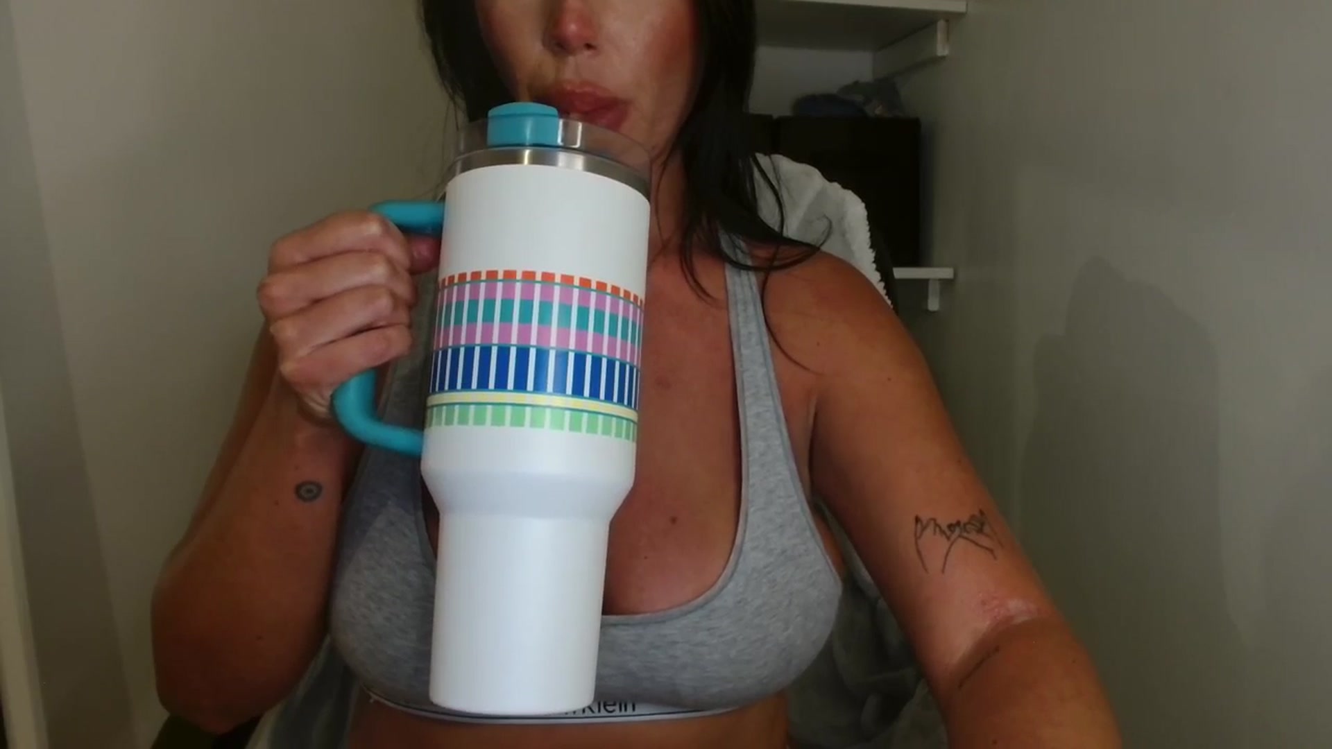 Gallery image thumbnail from ElleBloom's myfreecams stream on, 11/17/2025, 21:40 image 9 of 20